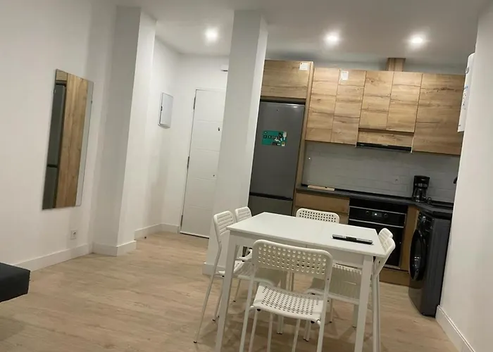 U2 Apartamento cerca de Metro
